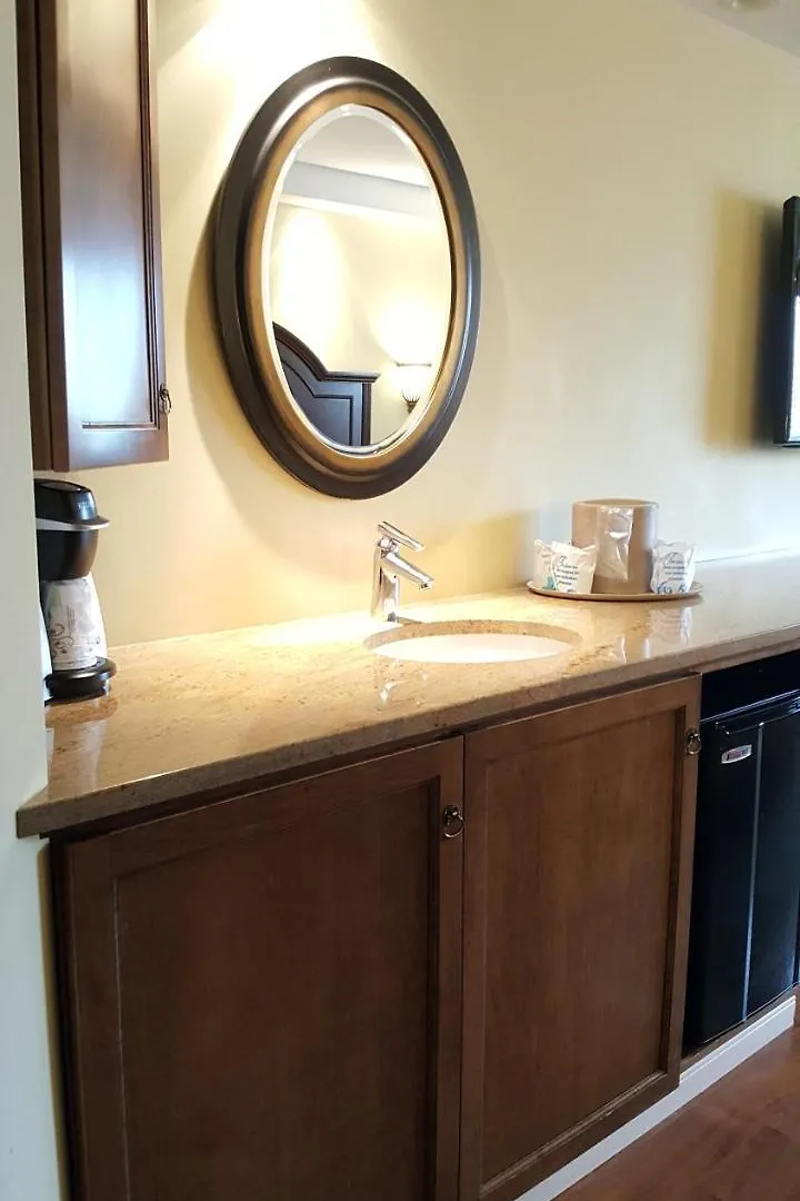 Chateau Louis Hotel & Conference Centre Edmonton 3*,